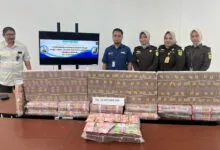Kejari Konawe Setor Rp16,6 Miliar Hasil Lelang Barang Bukti Kasus Tambang Ilegal ke Kas Negara