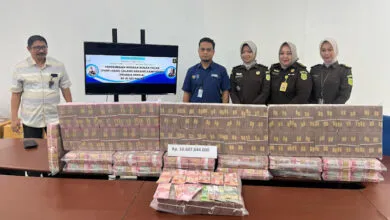 Kejari Konawe Setor Rp16,6 Miliar Hasil Lelang Barang Bukti Kasus Tambang Ilegal ke Kas Negara