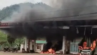 Dua Kendaraan Hangus Terbakar di SPBU Andowia Konawe Utara, Satu Anggota Polisi Alami Luka Bakar