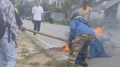 Motor Penjual Buah di Muna Barat Terbakar Usai Isi BBM