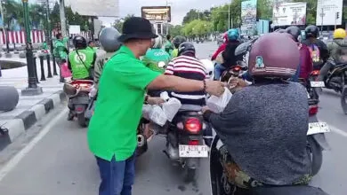 PT Anindya Wiraputra Konsult Bagikan 3.000 Paket Takjil ke Pengendara