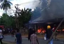 Diduga Dibakar OTK, Satu Kios dan Dua Unit Motor Ludes Terbakar