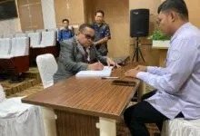 Pendaftaran Bakal Calon Rektor UHO Mulai Digelar, Prof. Ruslin Jadi Pendaftar Pertama
