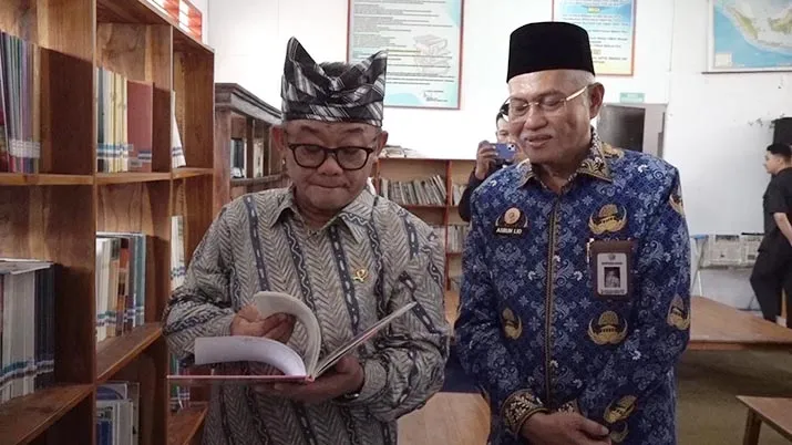 Mendikdasmen Ingatkan Siswa untuk Bangun Pagi Lebih Awal hingga Biasakan Membaca