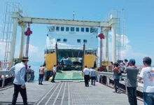 Warga Muna Barat Apresiasi Pengoperasian Kapal Ferry Rute Tondasi-Torobulu