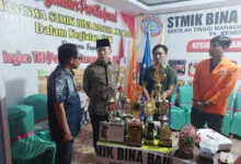 Kunjungi Stand STMIK Bina Bangsa Kendari, Gubernur Sultra Bakal Beri Beasiswa