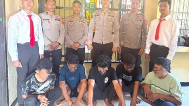 Kedapatan Bawa Sajam, Lima Pengunjung Festival Adat Kande-kandea Buton Tengah Diamankan Polisi