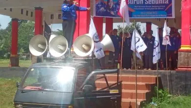 Anggota Serikat Buruh di Kolaka Tuntut Kesejahteraan