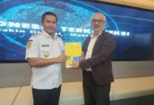 Bupati Muna Barat Usulkan Pembangunan Tower BTS dan Internet Sekolah Gratis