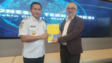 Bupati Muna Barat Usulkan Pembangunan Tower BTS dan Internet Sekolah Gratis