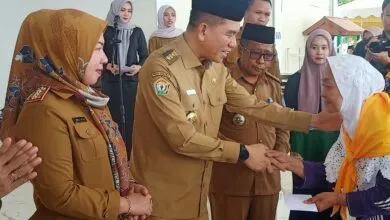 Lepas 73 Jemaah Haji, Irham Kalenggo Titip Doa untuk Konsel