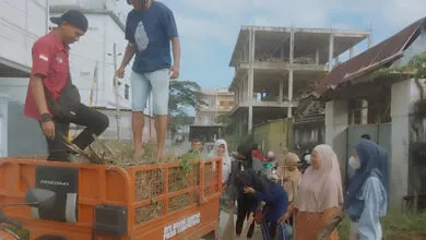 Wujudkan Kendari Bersih, Lurah Korumba Ajak Warga Kerja Bakti