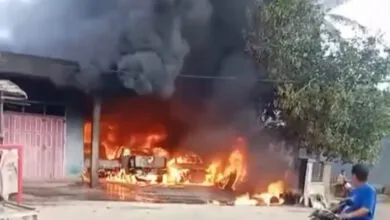 Rumah Anggota DPRD Sultra di Kolaka Timur Terbakar