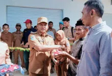 Tumbuhkan Roda Perekonomian, Bupati Muna Barat Resmikan Pasar Tongkoea di Kecamatan Wadaga