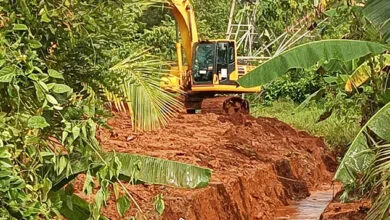 Antam Peduli Kerahkan Alat Berat untuk Normalisasi Sungai Penyebab Banjir Pomalaa
