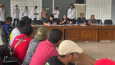 DPRD Sultra Disambangi Driver Truk Kontainer Terkait Kerusakan Jalan di Bungkutoko
