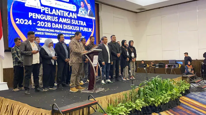 Nuryadi Resmi Dilantik sebagai Ketua AMSI Sultra Periode 2024–2028