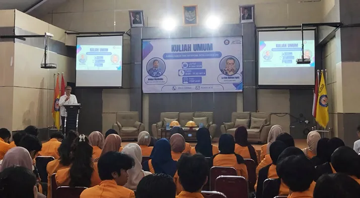 Dekan Fisip UHO Sebut Tantangan Jurnalis akan Lebih Kompleks di Era Digital