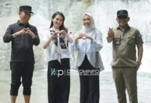 Kunjungi Wisata Air Terjun Moramo di Konsel, Bupati Malut Sherly Laos Kagum dengan Keindahannya