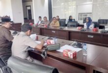 Penimbun BBM Ilegal di Lalonggasmeeto Blak-Blakan soal Usahanya di RDP DPRD Sultra