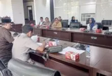 Penimbun BBM Ilegal di Lalonggasmeeto Blak-Blakan soal Usahanya di RDP DPRD Sultra