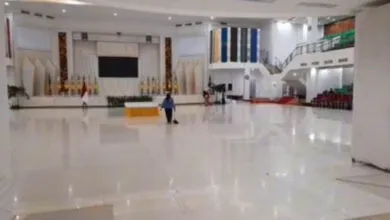 Persiapan UHO Sambut Jenazah Rektor Prof. Armid di Auditorium Mokodompit