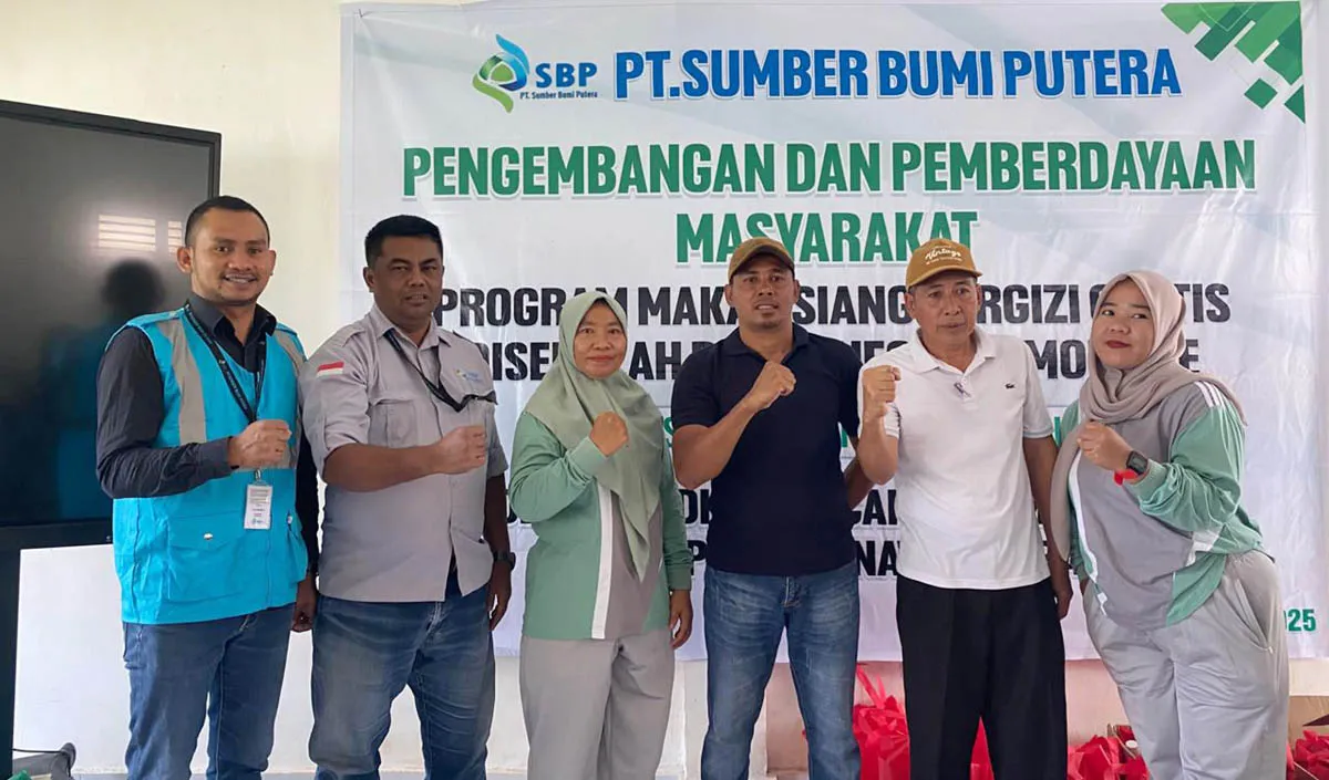 PT Sumber Bumi Putera Gelar PPM Makan Bergizi Gratis untuk Siswa SDN 5 Molawe