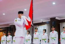 KENDARI, DETIKSULTRA.COM — Puluhan anggota Pasukan Pengibar Bendera Pusaka (Paskibraka) tingkat Provinsi Sulawesi Tenggara (Sultra) akan menerima uang