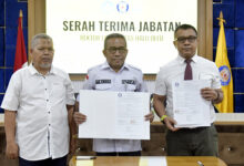 Sah Jadi Rektor UHO, Prof. Armid Gaungkan Semangat “UHO Fast” Menuju Kampus Global