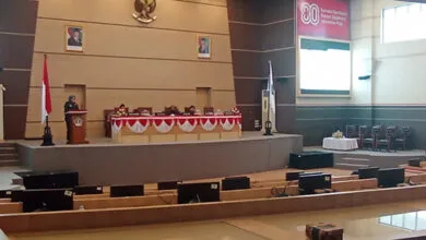 DPRD Kendari Terima Raperda Perubahan APBD 2025, Fokus Infrastruktur dan Stunting
