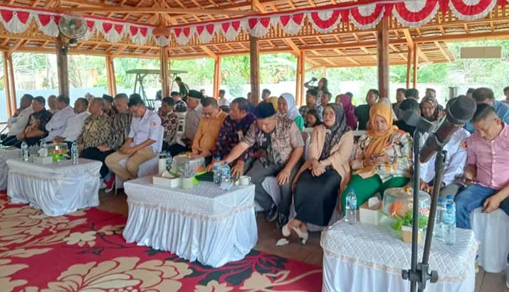 Wakil Ketua Komisi II DPR RI Apresiasi Kinerja Bawaslu Muna Barat dalam Penyelenggaraan Pemilu