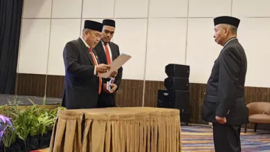 Ketua Yayasan Unsultra Lantik Prof. Andi Bahrun Jadi Rektor Periode 2025-2029