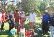 Dinas Sosial dan BPBD Muna Barat Salurkan Bantuan Korban Kebakaran