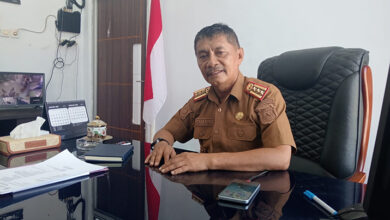Program Strategis Bupati Muna Barat, Pakaian Seragam Sekolah Gratis Telah Disalurkan ke Peserta Didik