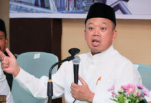 Serahkan 13 Sertipikat di Banten, Menteri ATR/Kepala BPN Ajak Organisasi Keagamaan “Keroyok” Percepatan Sertifikasi Tanah Wakaf