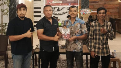 Launching Buku "Transformasi Wacana di Era Disrupsi", Rajab Jinik Apresiasi Terobosan Karya Generasi
