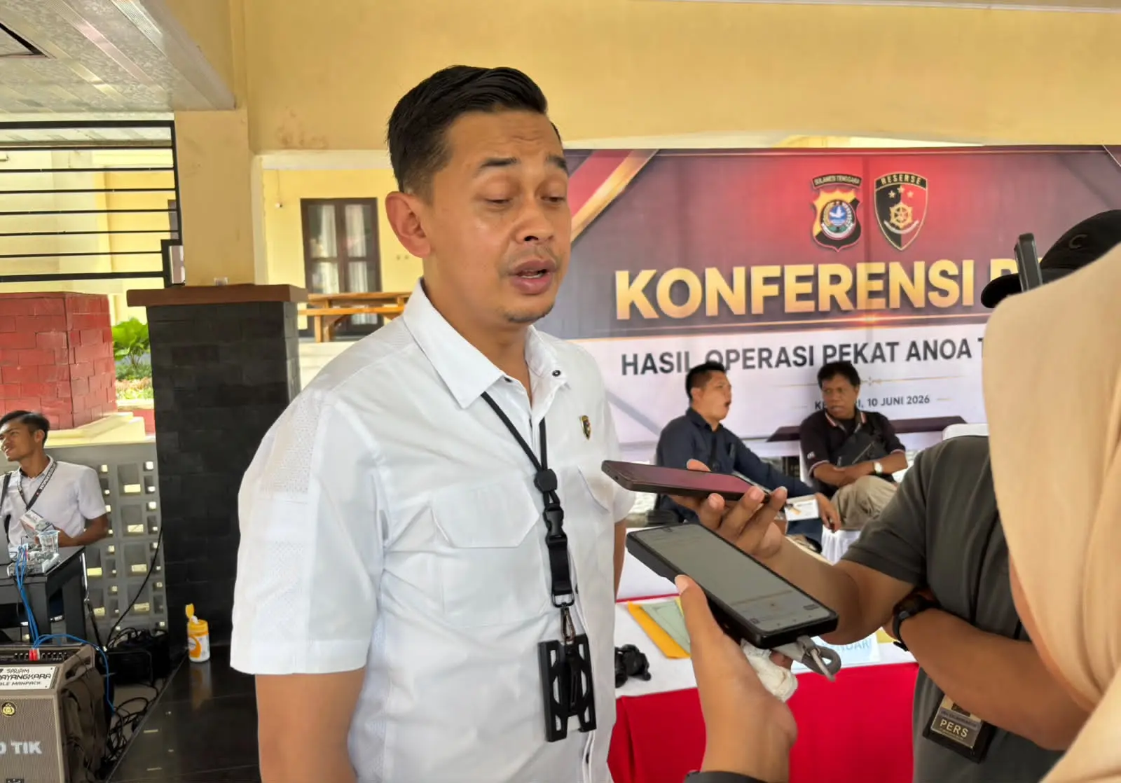 Owner Travel TRG dan Suaminya Resmi Ditahan Polda Sultra Buntut Kasus Penipuan Jemaah Haji dan Umrah