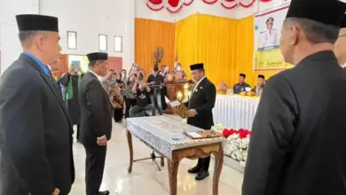 Bupati Muna Barat Lantik Sekda dan Empat Kepala OPD