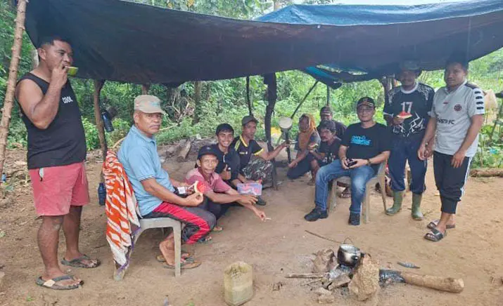 Pastikan Program PTSL Berjalan Lancar, Kepala BPN Muna Barat Tinjau Petugas Lapangan