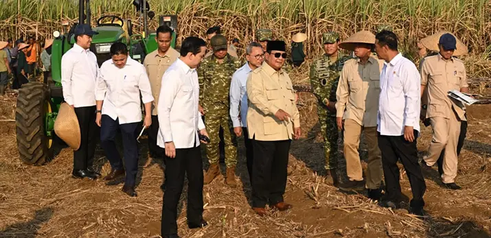 Dampingi Presiden Prabowo Panen Raya di Malang, Menteri Nusron: Ketahanan Pangan Butuh Kepastian Hukum Tanah