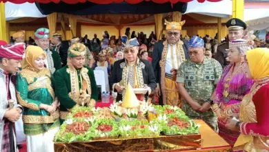 Gubernur ASR Yakin, Tangan Dingin La Ode Darwin Ciptakan Muna Barat Sejahtera
