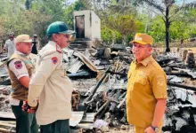 Temui Korban Kebakaran, Bupati Muna Barat Siapkan Modal Usaha