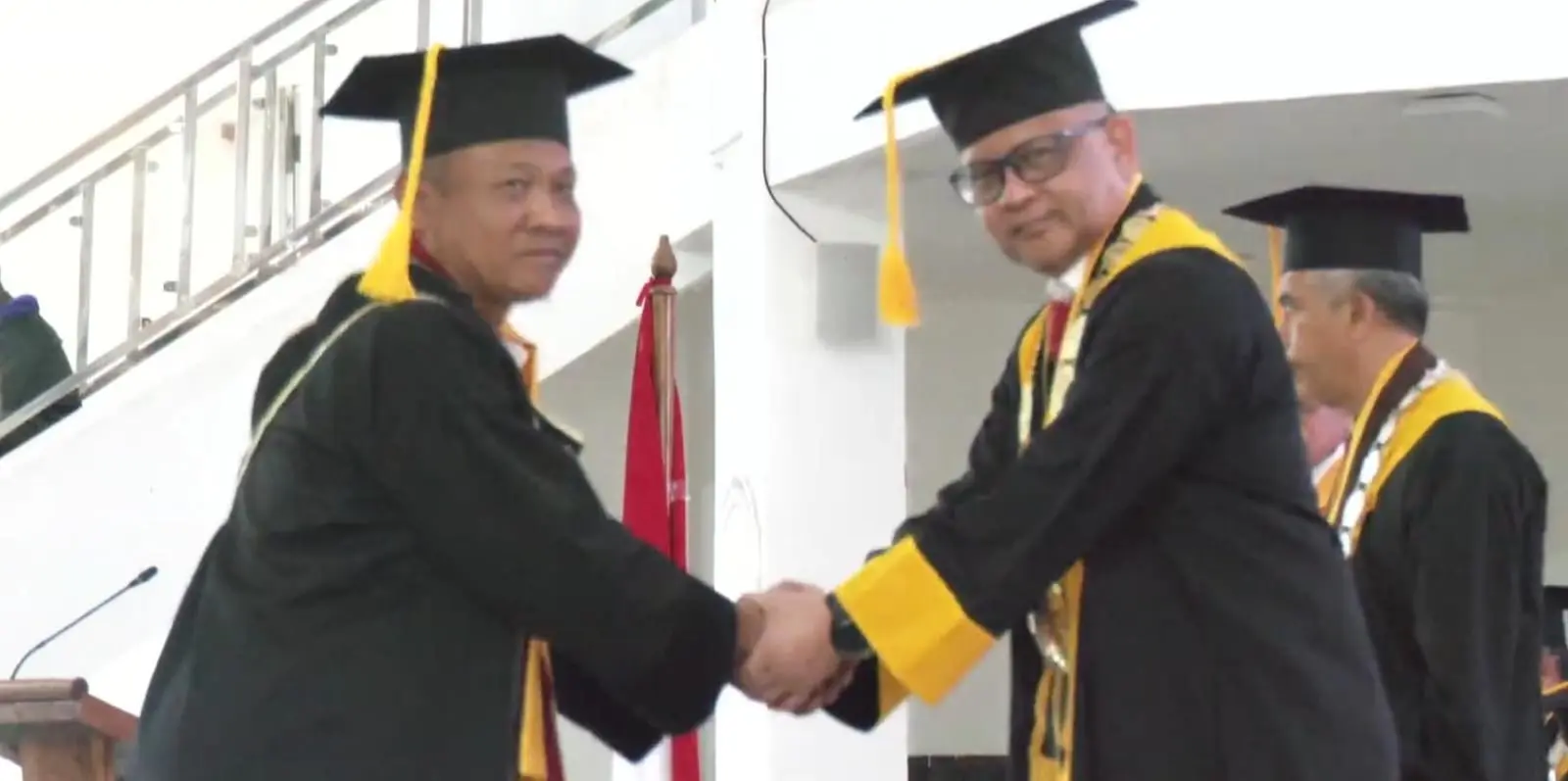 UHO Wisuda 763 Lulusan, PlT Rektor Ingatkan Tantangan Dunia Kerja