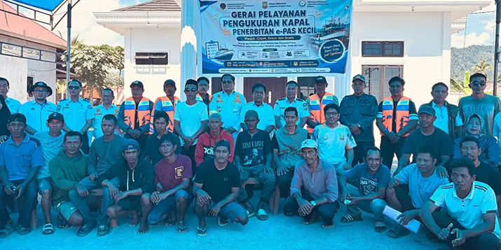 Utamakan Keselamatan Nelayan di Konut, KUPP Molawe Bagikan Life Jacket Gratis
