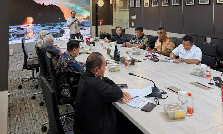 Hadapi Kelangkaan BBM, Bupati Muna Barat Kunjungi Ditjen Migas