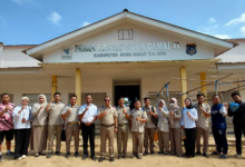Rangkaian Hantaru ke-66, BPN Muna Barat Gelar Gerakan Belanja di Pasar Tradisional