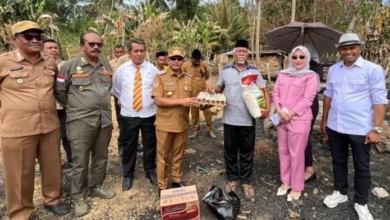 Korban Kebakaran di Muna Barat Terima Bantuan Perbaikan Rumah dan Modal Usaha Rp45 Juta