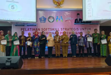 Perempuan Kendari Didorong Berani Memimpin dan Berinovasi
