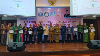 Perempuan Kendari Didorong Berani Memimpin dan Berinovasi
