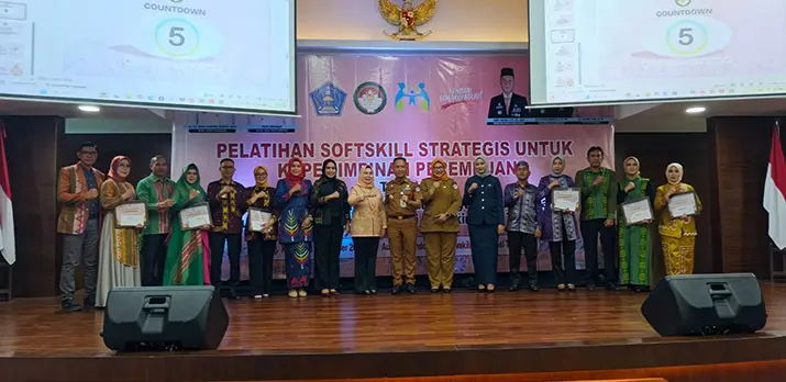 Perempuan Kendari Didorong Berani Memimpin dan Berinovasi